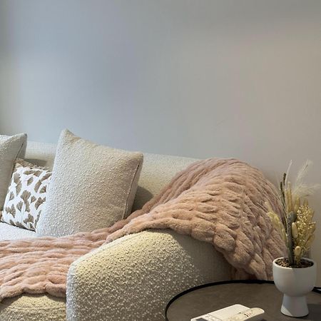 크라이스트처치 Black-Luxe Living In The Heart Of City 아파트 외부 사진