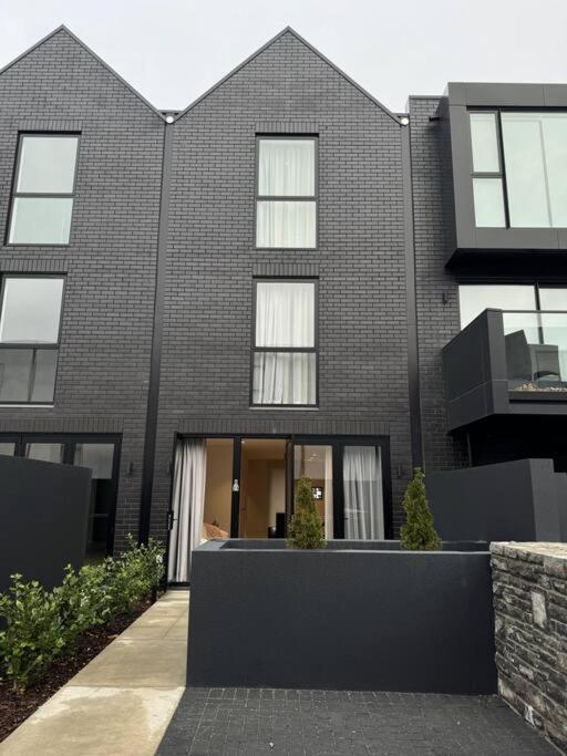 크라이스트처치 Black-Luxe Living In The Heart Of City 아파트 외부 사진