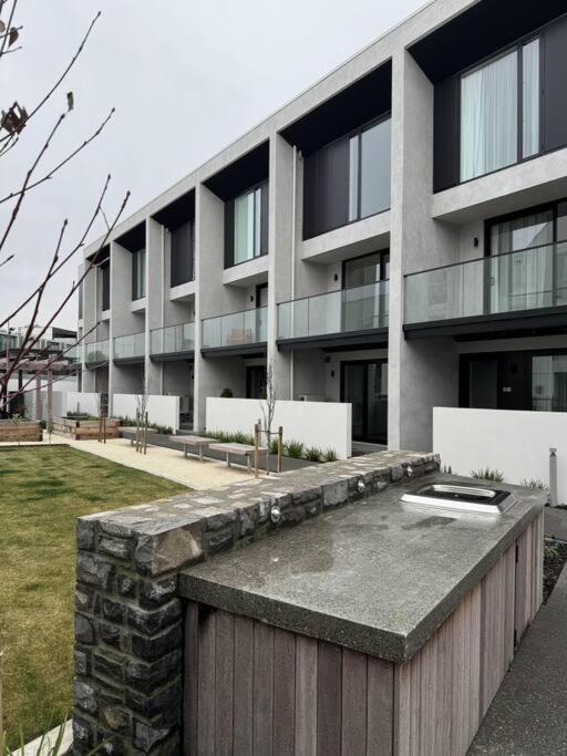크라이스트처치 Black-Luxe Living In The Heart Of City 아파트 외부 사진