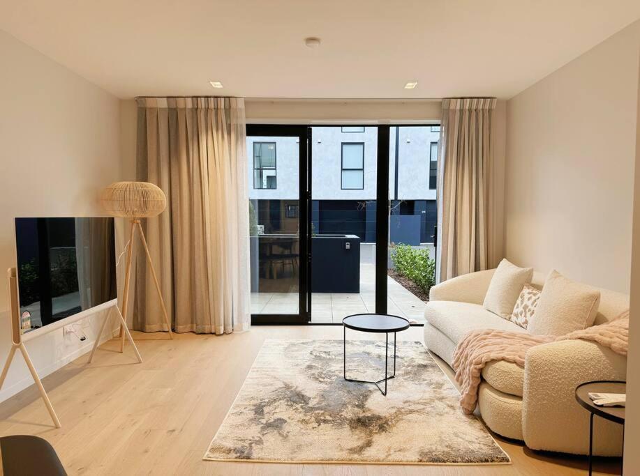 크라이스트처치 Black-Luxe Living In The Heart Of City 아파트 외부 사진