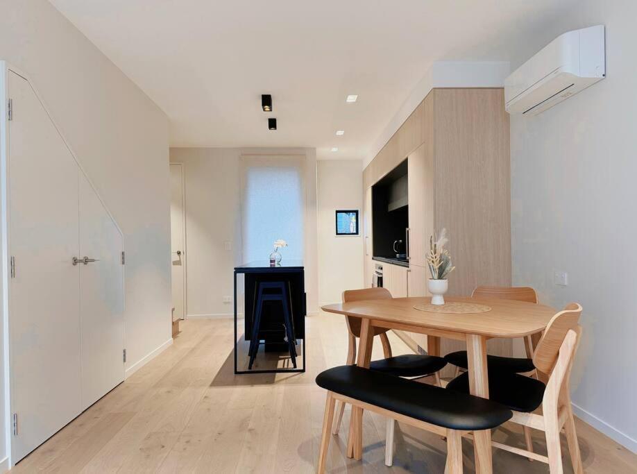 크라이스트처치 Black-Luxe Living In The Heart Of City 아파트 외부 사진