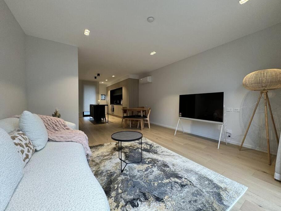 크라이스트처치 Black-Luxe Living In The Heart Of City 아파트 외부 사진